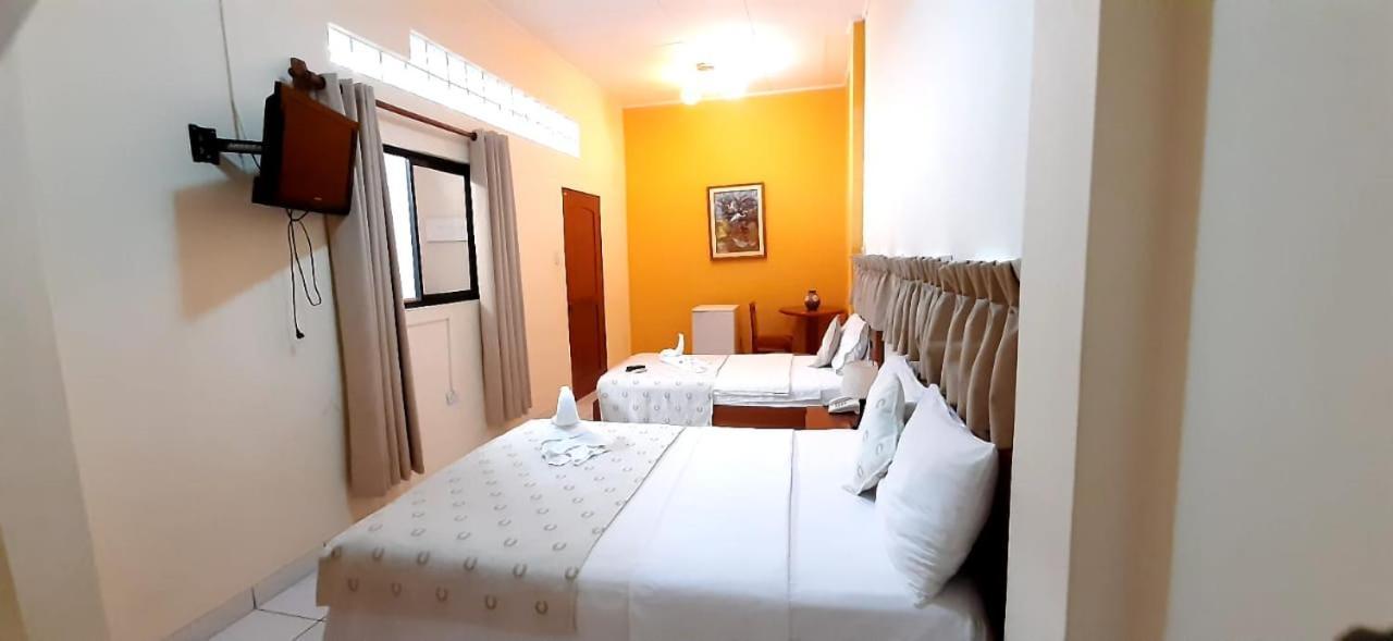 Hostal Huayruro Икитос Экстерьер фото